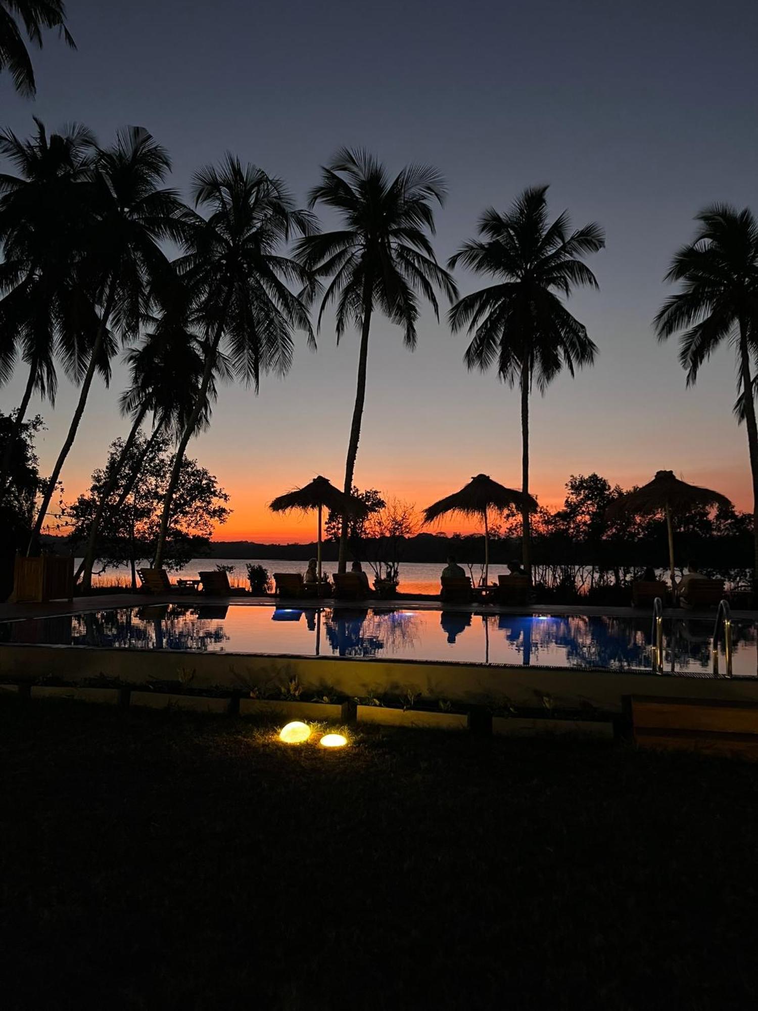 Simply Peace Hotell Tangalle Eksteriør bilde
